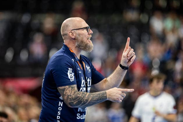 FLENSBURG, GERMANY - SEPTEMBER 30: Ales Pajovic Trainer (SG Flensburg-Handewitt, Coach) gestures during the EHF European League match between SG Flensburg-Handewitt vs Fraikin BM. Granollers at GGW Arena on matchday 1 of the Group Matches Group E on September 30, 2026 in Flensburg, Germany. Schleswig-Holstein Germany Copyright: xMarioxM.xKobergx