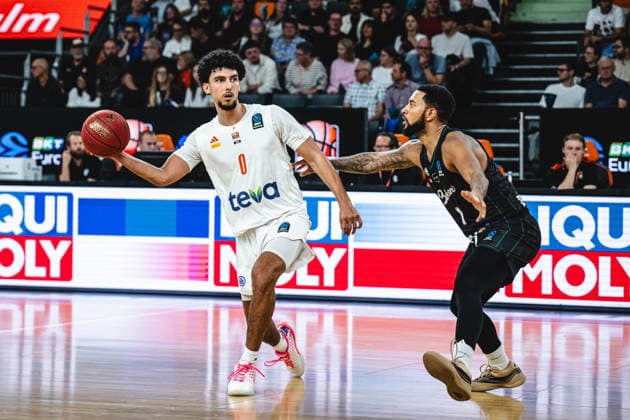 Adam Atamna (ratiopharm ulm) and Darnell Edge (Balkan Botevgrad) battle for the ball during the BKT EuroCup 2026 2027 match between ratiopharm ulm and Balkan Botevgrad at ratiopharm Arena on September 30, 2026 in Neu Ulm, Germany. (Photo by Harry Langer DeFodi Images) -