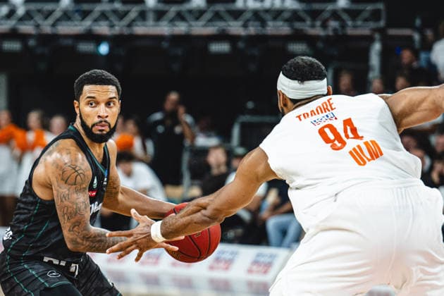 Darnell Edge (Balkan Botevgrad) andArmel Traore (ratiopharm ulm)+ battle for the ball during the BKT EuroCup 2026 2027 match between ratiopharm ulm and Balkan Botevgrad at ratiopharm Arena on September 30, 2026 in Neu Ulm, Germany. (Photo by Harry Langer DeFodi Images) -