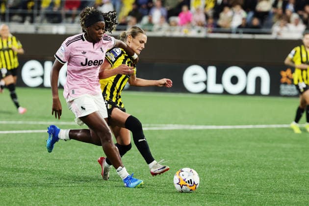 Juventus Kysha Sylla and Häcken s Maja Bodin during Wednesday s Uefa Women s Champions League soccer match between BK Häcken and Juventus FC at Bravida Stadium in Gothenburg, Sweden on september 30, 2026. GÖTEBORG SWEDEN x9200x