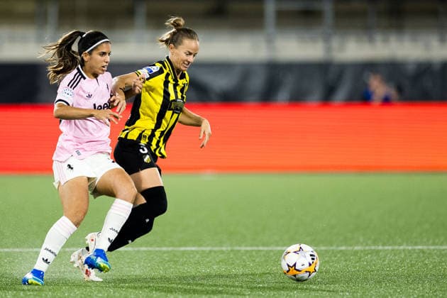 260930 Alba Redondo of Juventus and Aivi Luik of Häcken during the Women s Champions League football match between Häcken and Juventus on September 30, 2026 in Göteborg. Photo: Michael Erichsen BILDBYRAN COP 89 MI1032 fotboll football soccer fotball uefa womens champions league häcken juventus dam bbeng fotboll football soccer fotball uefa womens champions league häcken juventus dam bbeng Copyright: MICHAELxERICHSEN BB260930MI053