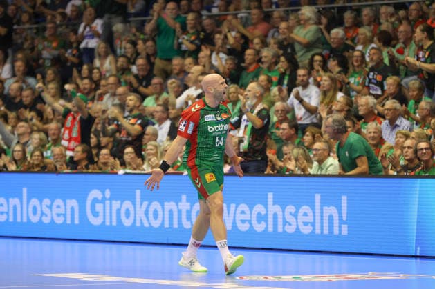 30.09.2026, xgox, Handball Opel HBL, SC Magdeburg - THW Kiel emspor, v.l. Oscar Bergendahl (Magdeburg, 54) Jubel, Torjubel, jubelt ueber das Tor, celebrate the goal, celebration Magdeburg