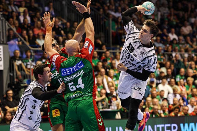 Domen Makuc (THW Kiel,35) - Handball Bundesliga Saison 2026-2027 SC Magdeburg vs. THW Kiel in der GETEC Arena in Magdeburg - Aktion,Handball,Deutschland,30.09.2026