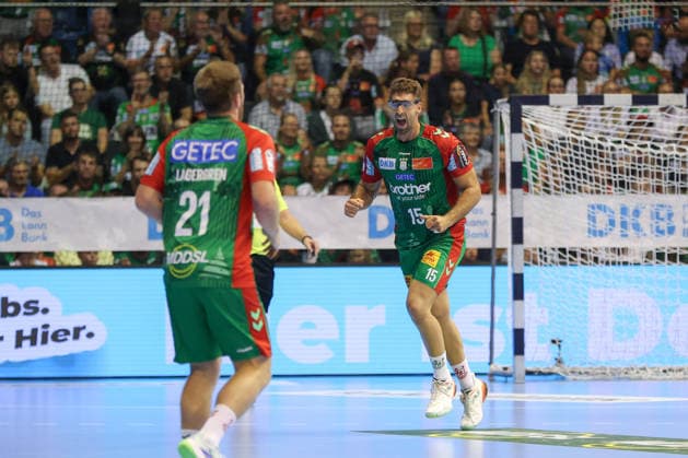 30.09.2026, xgox, Handball Opel HBL, SC Magdeburg - THW Kiel emspor, v.l. Antonio Serradilla Cuenca (Magdeburg, 15) jubel, Torjubel, jubelt ueber das Tor, celebrate the goal, celebration Magdeburg
