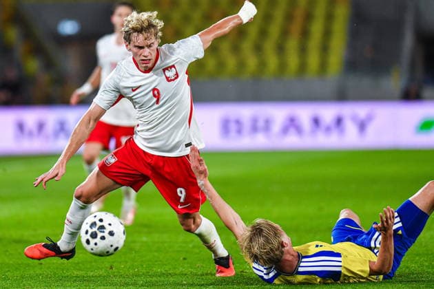 2026.09.30 Katowice Pilka nozna Reprezentacja Polski U21, U 21 Eliminacje Mistrzostw Europy U-21 Sezon 2026 2027 Polska U-21 - Szwecja U-21 N z Daniel Mikolajewski, Olle Samuelsson Foto Marcin Bulanda PressFocus 2026.09.30 Katowice Football Polish national team, Nationalteam U21 UEFA EURO, EM, Europameisterschaft,Fussball 2027 Qualifying Season 2026 2027 Polska U-21 - Szwecja U-21 Daniel Mikolajewski, Olle Samuelsson Credit: Marcin Bulanda PressFocus NEWSPIX.PL --- newspix.pl 