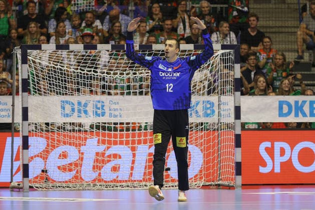 30.09.2026, xgox, Handball Opel HBL, SC Magdeburg - THW Kiel emspor, v.l. Matej Mandic (Magdeburg, 12) Jubelt ueber gehaltenen Ball, abgewehrt, gehalten, Torhueter Magdeburg