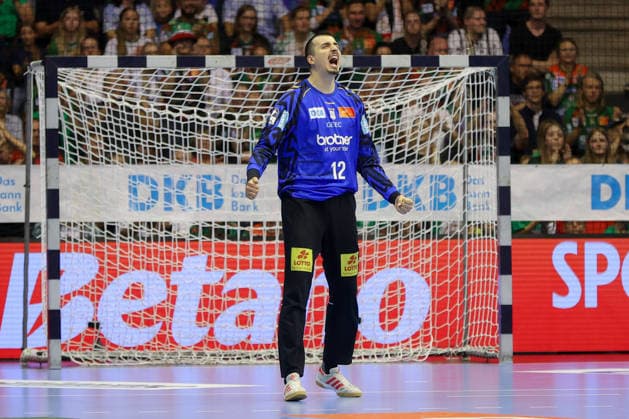 30.09.2026, xgox, Handball Opel HBL, SC Magdeburg - THW Kiel emspor, v.l. Matej Mandic (Magdeburg, 12) Jubelt ueber gehaltenen Ball, abgewehrt, gehalten, Torhueter Magdeburg