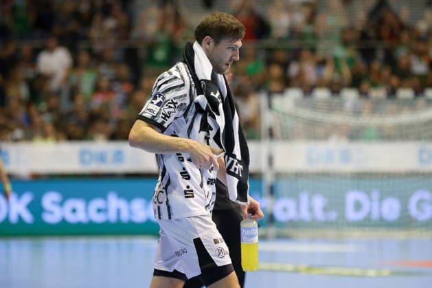 30.09.2026, xgox, Handball Opel HBL, SC Magdeburg - THW Kiel emspor, v.l. Lukas Zerbe (Kiel, 24) enttaeuscht, schaut enttaeuscht, niedergeschlagen, disappointed Magdeburg