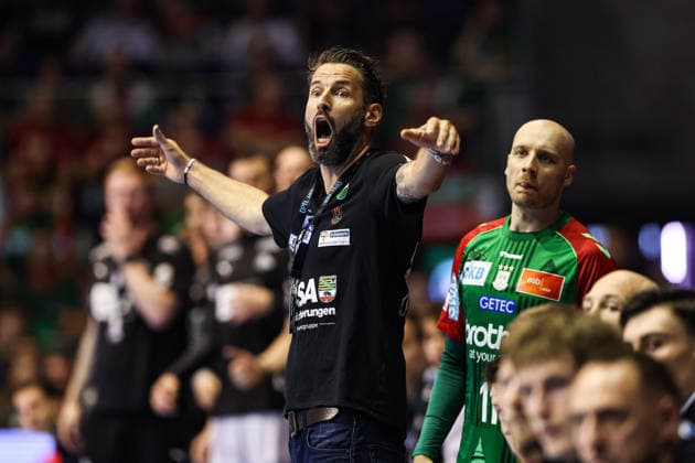 Trainer Bennet Wiegert (SC Magdeburg) und Daniel Pettersson (SC Magdeburg,11) - Handball Bundesliga Saison 2026-2027 SC Magdeburg vs. THW Kiel in der GETEC Arena in Magdeburg - Handball,Deutschland,30.09.2026