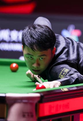 (260930) -- SHENZHEN, Sept. 30, 2026 -- Xu Si competes during the round 3 match between Wu Yize and Xu Si of China at World Snooker Tour Shenzhen Open 2026 in Shenzhen, south China s Guangdong Province, Sept. 30, 2026. ) (SP)CHINA-SNOOKER-SHENZHEN OPEN (CN) MaoxSiqian 
