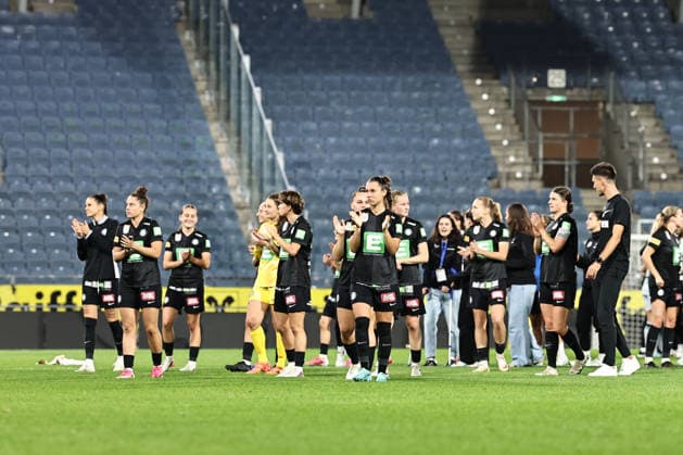 SOCCER - WEC, Sturm vs Wolfsburg GRAZ,AUSTRIA,30.SEP.26 - SOCCER - UEFA Women s Europa Cup, qualification, SK Sturm Graz vs VfL Wolfsburg. Image shows team of Sturm.  GEPAxpictures xChrisxBauer