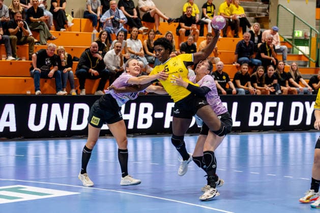 Dortmund, 30.09.2026, Handball, Damen, DHB-Pokal, 2. Runde , BVB Borussia Dortmund - SV Union Halle-Neustadt Laetitia Quist (BVB, 6) beim Torwurf