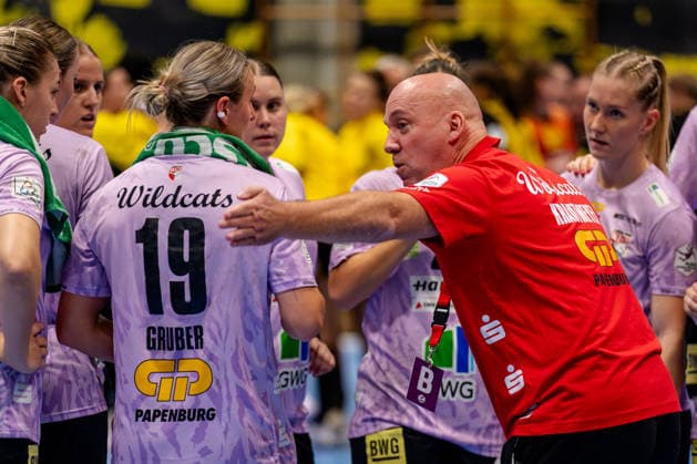 Dortmund, 30.09.2026, Handball, Damen, DHB-Pokal, 2. Runde , BVB Borussia Dortmund - SV Union Halle-Neustadt Wildcats Pether Krautmeyer (Trainer SV Union Halle-Neustadt)
