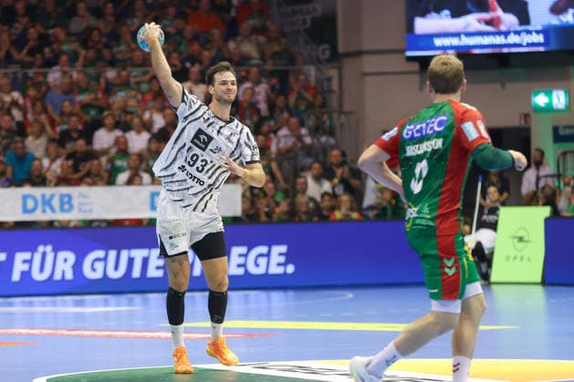 30.09.2026, xgox, Handball Opel HBL, SC Magdeburg - THW Kiel emspor, v.l. Veron Nacinovic (Kiel, 93 Magdeburg