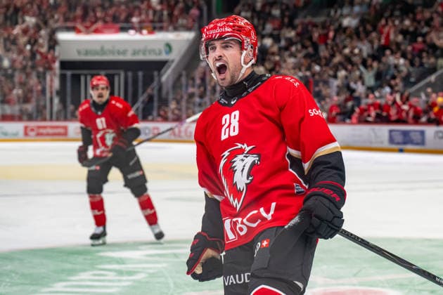 NL: Lausanne HC - Geneve-Servette HC 30.09.2026, Lausanne, Vaudoise Arena, NL: Lausanne HC - Geneve-Servette HC. Axel Simic (28, Lausanne HC) celebrates his goal 1- during the 2026-2027 Swiss National League Ice hockey, Eishockey game between Lausanne HC and Geneve-Servette HC the Wednesday 30.09.2026 at the Vaudoise Arena in Lausanne, Switzerland. Lausanne Vaudoise Arena Vaud Switzerland Copyright: xMediafabxPhotographyxFabricexDexGasperisx MEDIAFAB-HOCKEY-LAUSANNE HC-GENEVE-SERVETTE HC-LAUSANNE-30.09.2026-0105