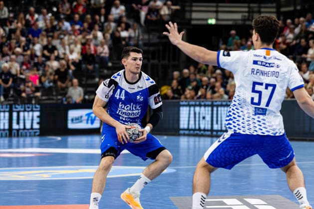 FLENSBURG, GERMANY - SEPTEMBER 30: Aymeric Minne (SG Flensburg-Handewitt, 44) in attack during the EHF European League match between SG Flensburg-Handewitt vs Fraikin BM. Granollers at GGW Arena on matchday 1 of the Group Matches Group E on September 30, 2026 in Flensburg, Germany. Schleswig-Holstein Germany Copyright: xMarioxM.xKobergx