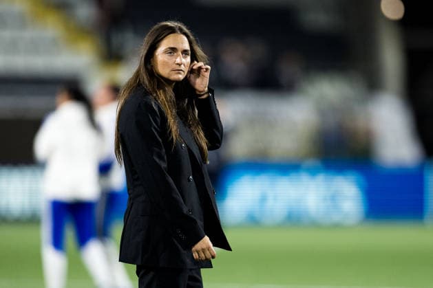 260930 Head coach Elena Sadiku of Häcken looks dejected after the Women s Champions League football match between Häcken and Juventus on September 30, 2026 in Göteborg. Photo: Michael Erichsen BILDBYRAN COP 89 MI1032 fotboll football soccer fotball uefa womens champions league häcken juventus dam bbeng fotboll football soccer fotball uefa womens champions league häcken juventus dam bbeng depp Copyright: MICHAELxERICHSEN BB260930MI086
