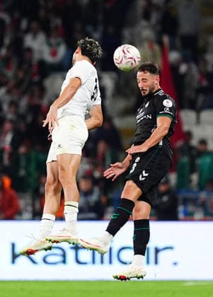 Konyaspor v Palestine - Friendly KONYA, TURKIYE - SEPTEMBER 30: Mahmoud Bakir of Palestine in action against Arif Bosluk of Konyaspor during a friendly match between Konyaspor and the Palestine National Football Team as part of Palestine Day events at Konya Metropolitan Municipality Stadium in Konya, Turkiye on September 30, 2026. Evrim Aydin Anadolu Konya Turkey. Editorial use only. Please get in touch for any other usage.  Copyright: x2026xAnadoluxEvrimxAydinx