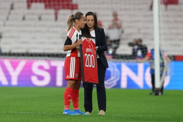 Lisbon, Portugal - September 30: two hundred appearances for Benfica Lucia Alves (SL Benfica) during the UEFA Women s Champions League 2026 27, League Phase Matchday 2 match between SL Benfica and FC Bayern Munich on 30 September 24, 2026 in Lisbon, Portugal Copyright: HMBxMedia JoaquimxFerreira