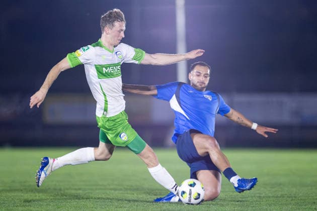 2026.09.30, xkwix, Fußball, Krombacher Westfalenpokal, SC Herford - FC Gütersloh, Ludwig-Jahn-Stadion, Achtelfinale, Saison 2026 2027: Hannes John (FC Gütersloh 25) im Zweikampf gegen Konstantinos Keissoglou (SC Herford 21) DFB regulations prohibit any use of photographs as image sequences and or quasi-video. Photo: xKamilxWilkowskixPressefotoKochx Nordrhein-Westfalen Deutschland
