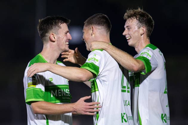 2026.09.30, xkwix, Fußball, Krombacher Westfalenpokal, SC Herford - FC Gütersloh, Ludwig-Jahn-Stadion, Achtelfinale, Saison 2026 2027: Torjubel von Justin Lukas (FC Gütersloh 22) mit Aleksandar Kandic (FC Gütersloh 27) und Hannes John (FC Gütersloh 25) nach Tor zum 0:3 DFB regulations prohibit any use of photographs as image sequences and or quasi-video. Photo: xKamilxWilkowskixPressefotoKochx Nordrhein-Westfalen Deutschland