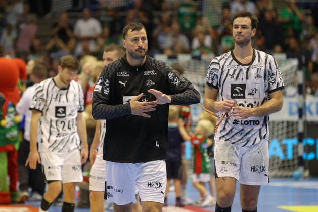 30.09.2026, xgox, Handball Opel HBL, SC Magdeburg - THW Kiel emspor, v.l. Domagoj Duvnjak (Kiel, 4) enttaeuscht, schaut enttaeuscht, niedergeschlagen, disappointed Magdeburg
