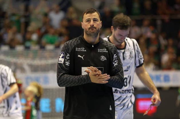 30.09.2026, xgox, Handball Opel HBL, SC Magdeburg - THW Kiel emspor, v.l. Domagoj Duvnjak (Kiel, 4) enttaeuscht, schaut enttaeuscht, niedergeschlagen, disappointed Magdeburg