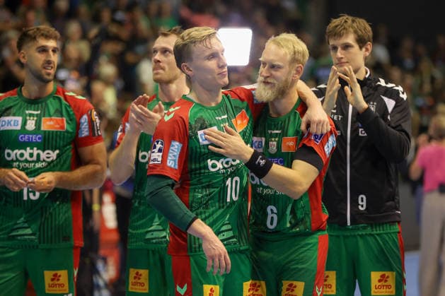 30.09.2026, xgox, Handball Opel HBL, SC Magdeburg - THW Kiel emspor, v.l. Gisli Thorgeir Kristjansson (Magdeburg, 10), Matthias Musche (Magdeburg, 6) Jubel ueber den Sieg, Jubel nach Spielende Magdeburg
