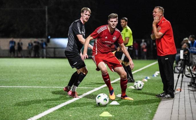 Fußball, SV Haldern - RW Oberhausen ** NUR FÜR REDAKTIONELLE ZWECKE ** EDITORIAL USE ONLY **<p>Im Fußball-Niederrheinpokal spielen SV Haldern gegen RW Oberhausen (schwarze Trikots) im Lindenstadion am Mittwoch, 30.09.2026 in Rees-Haldern. Deutschland NRW Haldern Copyright: MarkusxJoosten