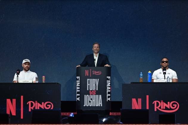 Tyson Fury and Anthony Joshua hold press conference, PK, Pressekonferenz in London before December clash LONDON, UNITED KINGDOM - SEPTEMBER 30: British heavyweight boxers Tyson Fury (L) and Anthony Joshua (R) hold a press conference at the British Airways ARC at Olympia ahead of their bout on December 11 at Principality Stadium in Cardiff, in London, United Kingdom on September 30, 2026. Rasid Necati Aslim Anadolu London United Kingdom. Editorial use only. Please get in touch for any other usage.  Copyright: x2026xAnadoluxRasidxNecatixAslimx