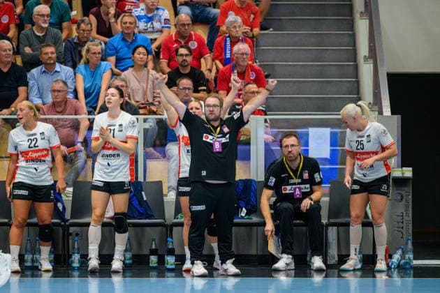 Steffen Birkner (HSG Blomberg-Lippe, Trainer), Judith Tietjen (HSG Blomberg-Lippe, 22), Nuria Bucher (HSG Blomberg-Lippe, 21), Laura Rueffieux (HSG Blomberg-Lippe, 03), Lilli Roepcke (HSG Blomberg-Lippe, 25) GER, Thueringer HC gegen HSG Blomberg-Lippe, Handball, DHB-Pokal, Saison 2026 2027, 2. Runde, Mittwoch, 19.00 Uhr, 30.09.2026 GER, Thueringer HC gegen HSG Blomberg-Lippe, Handball, DHB-Pokal, Saison 2026 2027, 2. Runde, Mittwoch, 19.00 Uhr, 30.09.2026 Bad Langensalza Copyright: xMartinxHerbstx