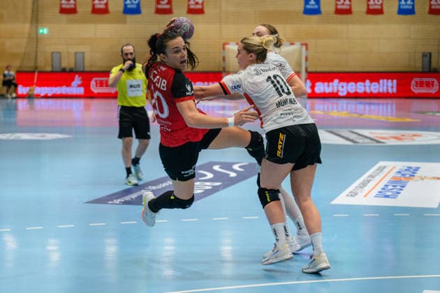 Jana Scheib (Thueringer HC, 20), Maxi Muehlner (HSG Blomberg-Lippe, 10) GER, Thueringer HC gegen HSG Blomberg-Lippe, Handball, DHB-Pokal, Saison 2026 2027, 2. Runde, Mittwoch, 19.00 Uhr, 30.09.2026 GER, Thueringer HC gegen HSG Blomberg-Lippe, Handball, DHB-Pokal, Saison 2026 2027, 2. Runde, Mittwoch, 19.00 Uhr, 30.09.2026 Bad Langensalza Copyright: xMartinxHerbstx