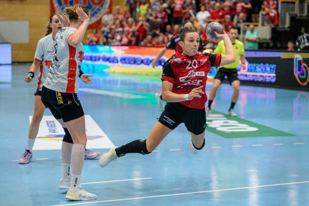 Jana Scheib (Thueringer HC, 20), Karolina Jurenczyk (HSG Blomberg-Lippe, 81) GER, Thueringer HC gegen HSG Blomberg-Lippe, Handball, DHB-Pokal, Saison 2026 2027, 2. Runde, Mittwoch, 19.00 Uhr, 30.09.2026 GER, Thueringer HC gegen HSG Blomberg-Lippe, Handball, DHB-Pokal, Saison 2026 2027, 2. Runde, Mittwoch, 19.00 Uhr, 30.09.2026 Bad Langensalza Copyright: xMartinxHerbstx