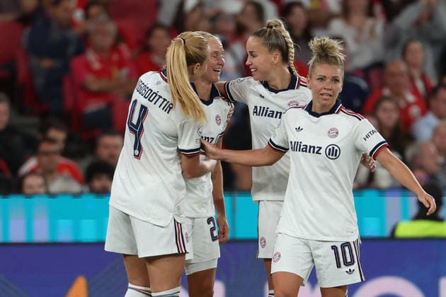 Lisbon, Portugal - September 30: Pernille Harder (FC Bayern München) and Teamates seen celebrating after scoring goal during the UEFA Women s Champions League 2026 27, League Phase Matchday 2 match between SL Benfica and FC Bayern Munich on 30 September 24, 2026 in Lisbon, Portugal Copyright: HMBxMedia JoaquimxFerreira