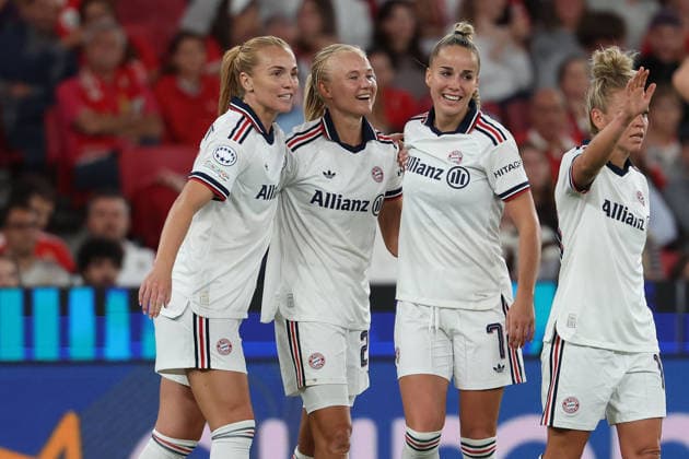 Lisbon, Portugal - September 30: Pernille Harder (FC Bayern München) and Teamates seen celebrating after scoring goal during the UEFA Women s Champions League 2026 27, League Phase Matchday 2 match between SL Benfica and FC Bayern Munich on 30 September 24, 2026 in Lisbon, Portugal Copyright: HMBxMedia JoaquimxFerreira