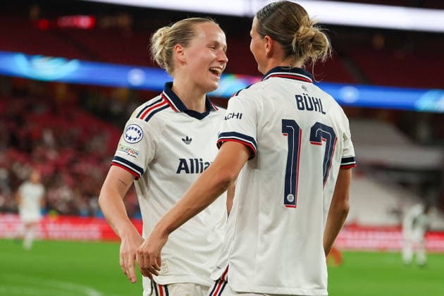Lisbon, Portugal - September 30: Franziska Kett (FC Bayern München) and Klara Bühl (FC Bayern München) seen celebrating after scoring goal to 0:3 during the UEFA Women s Champions League 2026 27, League Phase Matchday 2 match between SL Benfica and FC Bayern Munich on 30 September 24, 2026 in Lisbon, Portugal Copyright: HMBxMedia JoaquimxFerreira