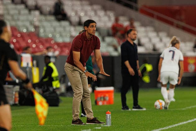 Ivan Baptista seen during UEFA Women™s League game between teams of SL Benfica and Fc Bayern Munchen (Luis Loureiro Ball Raw Images) Lisboa Estadio da Luz Portugal Copyright: xLuisxLoureirox lloureiroSlbwBayernW-2918