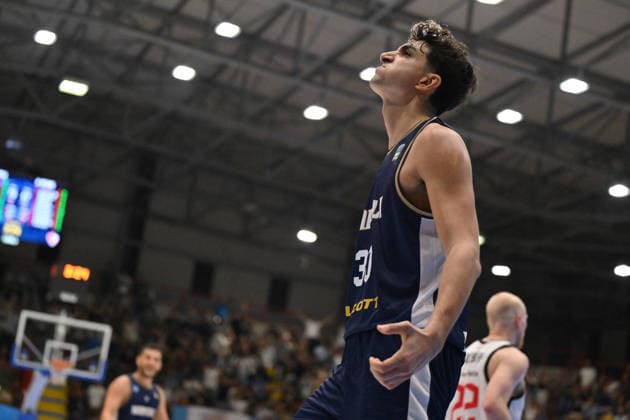BASKETBALL - EuroCup - Napoli Basketball vs. Cosea JL Bourg-en-Bresse Photo by IPA ABACAPRESS.COM89155925 - Guglielmo Caruso of Napoli Basketball celebrates after scoring during the game against Cosea JL Bourg-en-Bresse in the EuroCup basketball match between Napoli Basketball and Cosea JL Bourg-en-Bresse in Naples, Italy, on September 30, 2026 Naples Italy  Copyright: xIPAxSport ABACAx