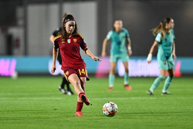SOCCER - Women s Champions League - AS Roma vs. FC Barcelona, Barca Photo by IPA ABACAPRESS.COM89156774 - Giada Pellegrino Cimo of A.S. Roma Femminile is in action during Matchday 2 of the 2026 27 UEFA Women s Champions League group stage, a soccer match between A.S. Roma and FC Barcelona at Tre Fontane Stadium on September 30, 2026, in Rome, Italy. Rome Italy  Copyright: xIPAxSport ABACAx