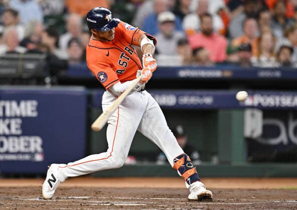 Houston Astros lead off batter Jeremy Pena (3) hits a solo home run against the Chicago White Sox in the first inning of an MLB, Baseball Herren, USA American League Wild Card game at Daikin Park in Houston, Texas, on Wednesday, September 30, 2026.  HOU20260930714 MARIAxLYSAKER