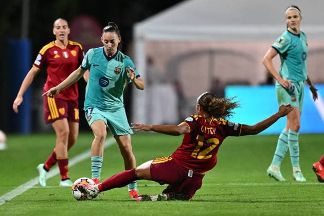 IPA89157808 - Rosalia Dominguez of F.C. Barcelona and Ella Grace Ottey of A.S. Roma Femminile are in action during Matchday 2 of the 2026 27 UEFA Women s Champions League group stage, a soccer match between A.S. Roma and F.C. Barcelona at the Tre Fontane Stadium on September 30, 2026, in Rome, Italy.  Copyright: xDomenicoxCippitelli IPAxSportx xx IPA89157808