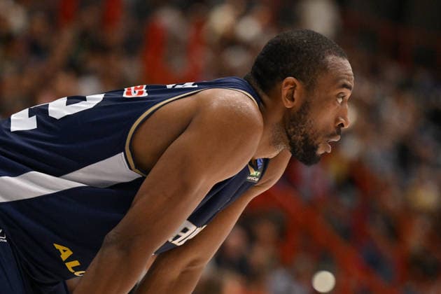 IPA89158063 - Markel Brown of Napoli Basketball during the game against Cosea JL Bourg-en-Bresse in the Napoli Basketball vs. Cosea JL Bourg-en-Bresse EuroCup basketball game in Naples, Italy, on September 30, 2026  Copyright: xEnzoxPinelli IPAxSportx xx IPA89158063