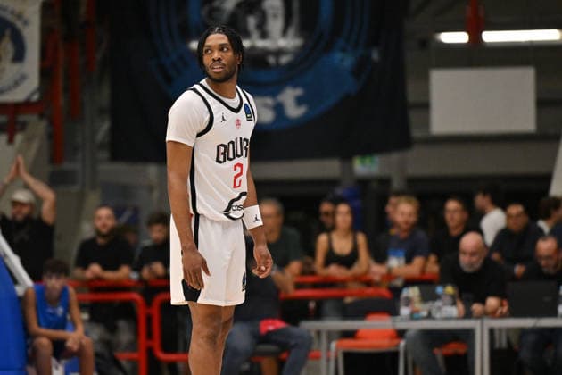 IPA89158079 - Keith Jordan Jr. of Cosea JL Bourg-en-Bresse during the game against Napoli Basketball in the EuroCup basketball match between Napoli Basketball and Cosea JL Bourg-en-Bresse in Naples, Italy, on September 30, 2026  Copyright: xEnzoxPinelli IPAxSportx xx IPA89158079