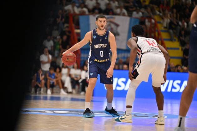 IPA89158086 - Marco Spissu of Napoli Basketball during the game against Cosea JL Bourg-en-Bresse in the Napoli Basketball vs. Cosea JL Bourg-en-Bresse EuroCup basketball game in Naples, Italy, on September 30, 2026  Copyright: xEnzoxPinelli IPAxSportx xx IPA89158086