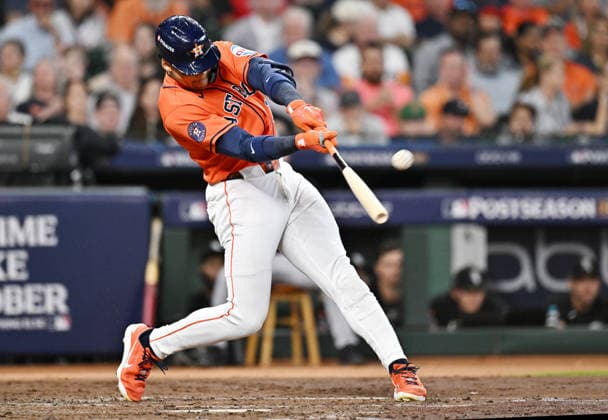 Houston Astros Cam Smith (11) hits a solo home run against the Chicago White Sox in the second inning of an MLB, Baseball Herren, USA American League Wild Card game at Daikin Park in Houston, Texas, on Wednesday, September 30, 2026.  HOU20260930720 MARIAxLYSAKER
