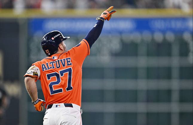 Houston Astros Jose Altuve (27) runs the bases after hitting a solo home run against the Chicago White Sox in the fourth inning of an MLB, Baseball Herren, USA American League Wild Card game at Daikin Park in Houston, Texas, on Wednesday, September 30, 2026.  HOU20260930731 MARIAxLYSAKER