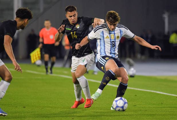 Argentina vs Bolivia Julian Ãlvarez Foto: FOTOBAIRES Amistoso. Especial desde Cordoba. Copyright: xJuanxJosexGarciaxJuanxJosexGarciax