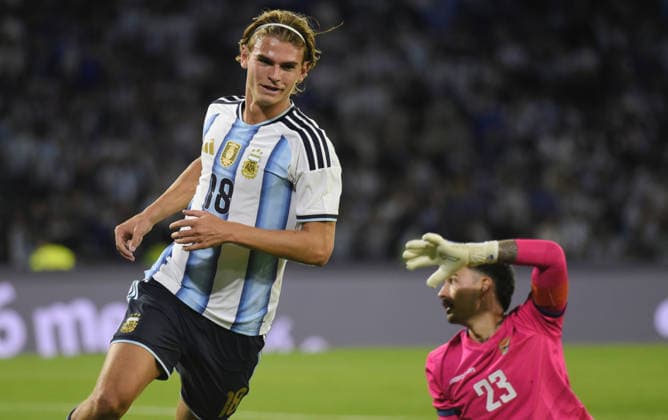 Argentina vs Bolivia NICO PAZ Copyright: xJuanxJosexGarciaxJuanxJosexGarciax