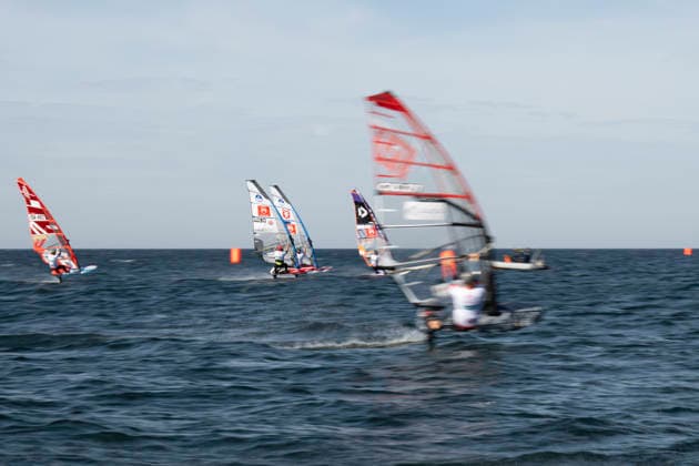 PWA - Citroen - World Windsurfing Tour Sylt 2026 - Tag 5 - Slalom Foil Men; Sylt Westerland, 30.09.2026 Pierre Mortefon (Slalom Foil Men, France, F-14); PWA - Citroen - World Windsurfing Tour Sylt 2026 - Tag 5 - Slalom Foil Men am 30.09.2026 vor dem Brandenburger Strand - Motorboot auf Sylt Westerland (Deutschland). Copyright: xBEAUTIFULxSPORTS AndreasxDickx