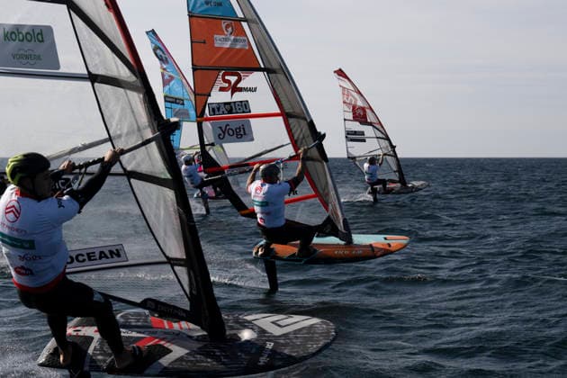 PWA - Citroen - World Windsurfing Tour Sylt 2026 - Tag 5 - Slalom Foil Men; Sylt Westerland, 30.09.2026 Bruno Martini (Slalom Foil Men, Italy, ITA-160); PWA - Citroen - World Windsurfing Tour Sylt 2026 - Tag 5 - Slalom Foil Men am 30.09.2026 vor dem Brandenburger Strand - Motorboot auf Sylt Westerland (Deutschland). Copyright: xBEAUTIFULxSPORTS AndreasxDickx